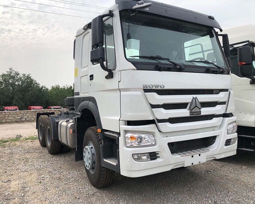 HOWO TRACTOR TRUCK