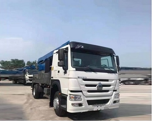 PUMP TRUCK